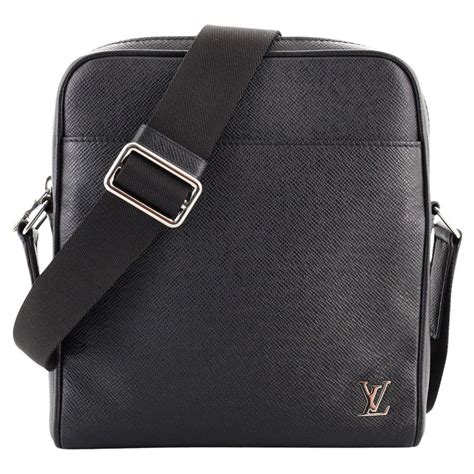 louis vuitton alex messenger bb|LOUIS VUITTON Alex Messenger Bb .